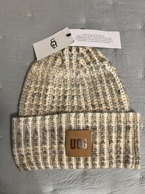 NWT UGG Knit Beanie